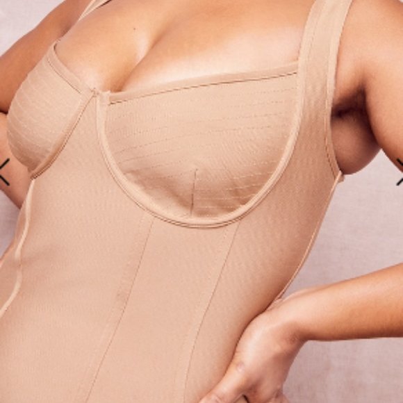 PLT PLUS STONE BANDAGE SLEEVELESS PANELLED CORSET DETAIL MIDI DRESS - Picture 3 of 3